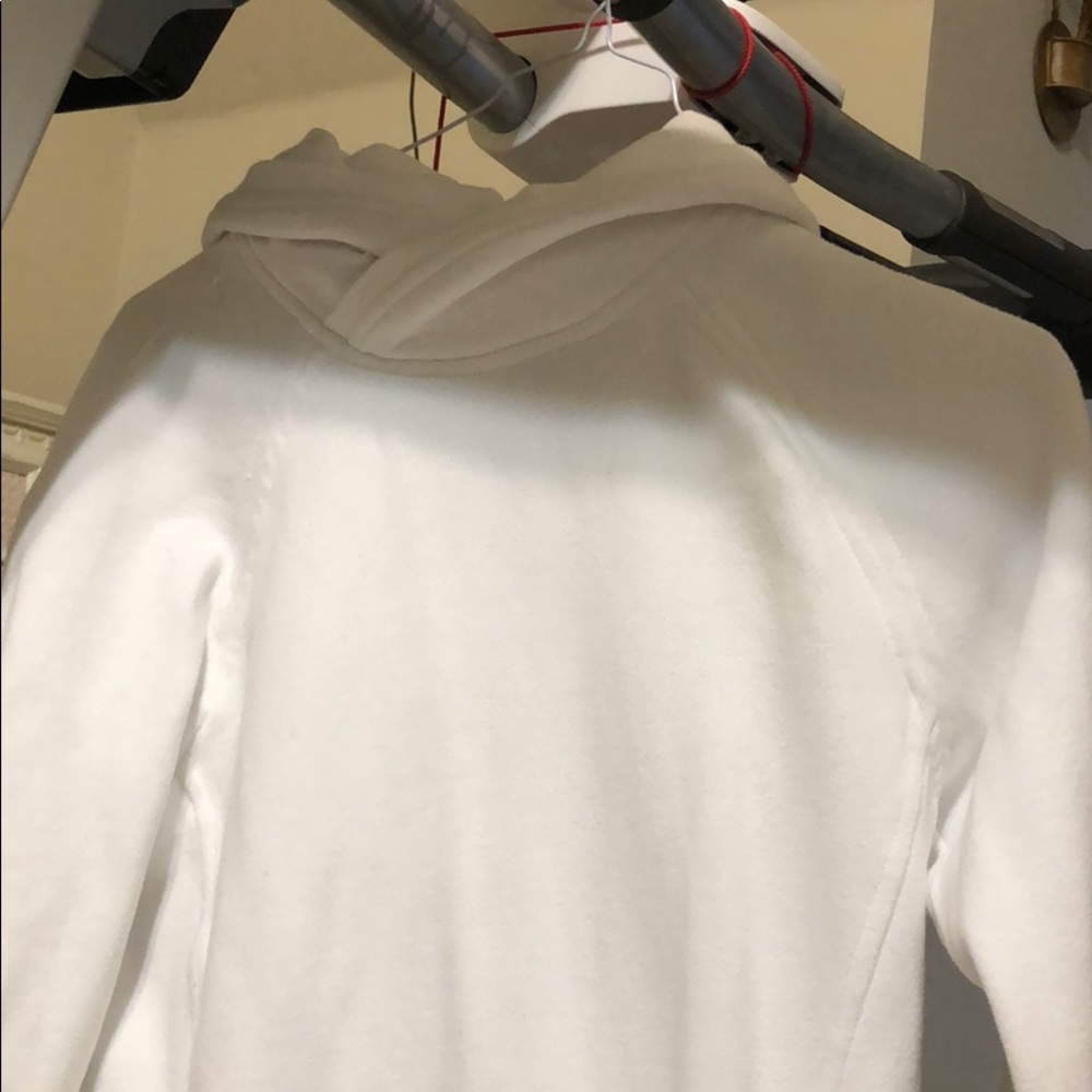 White lululemon jacket